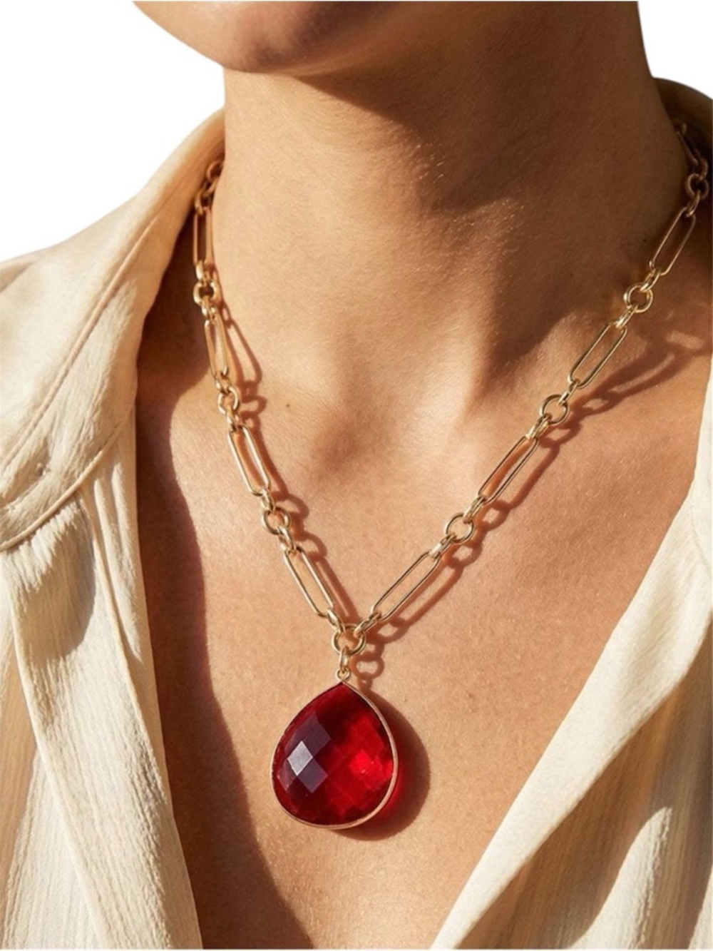 NWOT Karen Kane Ruby Quartz Pendant
Necklace